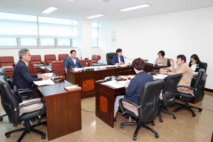 제303회 고성군의회 상임위원회(기획행정)