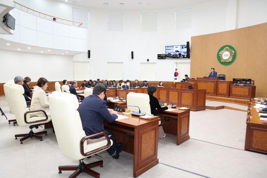 고성군의회, 제306회 제2차 정례회 개회 - 3