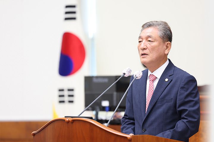 김석한 산업경제위원회 위원장